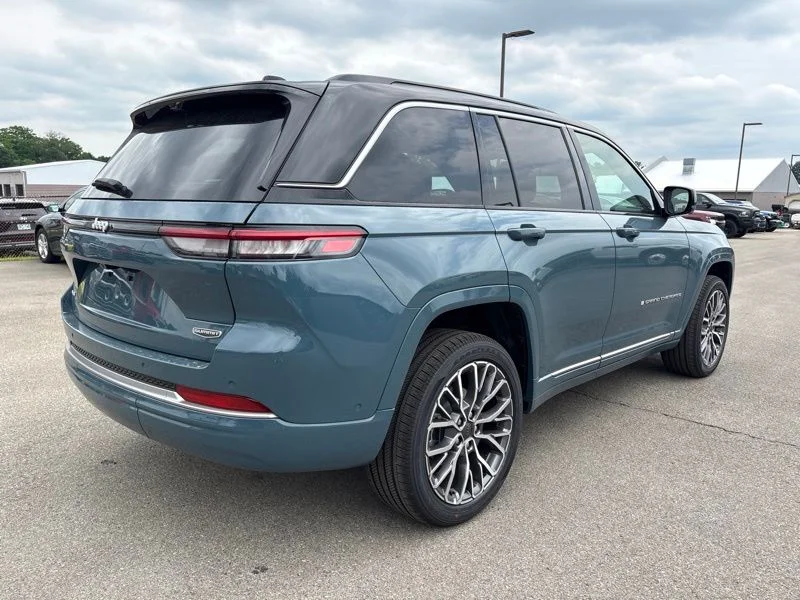 New 2026 Steel Blue Exterior Paint Jeep Summit image 3