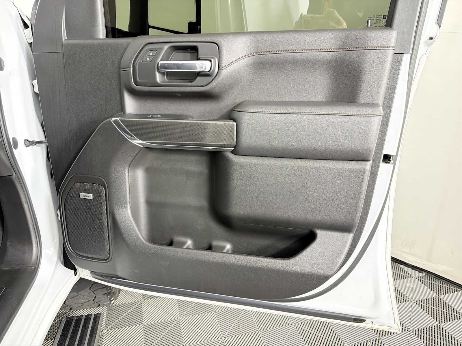 Used 2023 Summit White GMC AT4 image 13