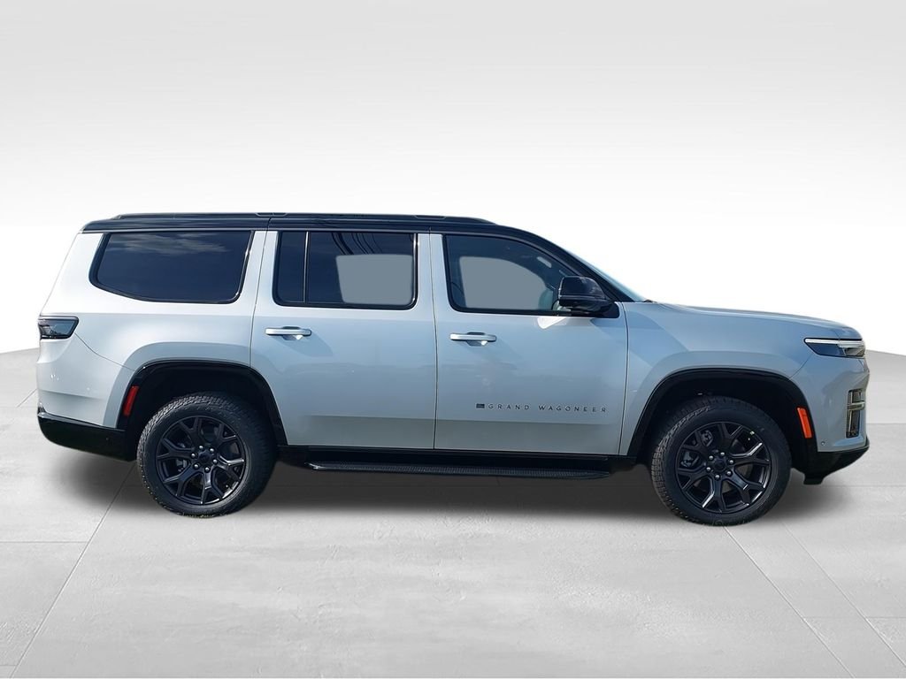 New 2026 Silver-Zynith Exterior Paint Jeep Upland image 9