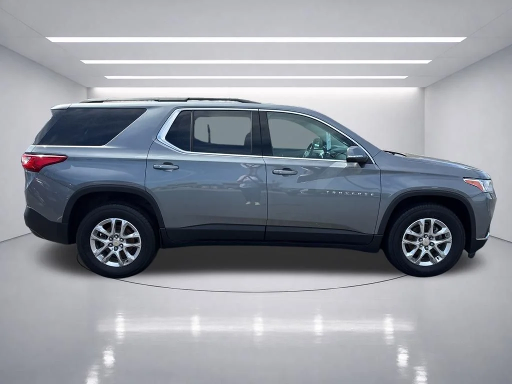 Used 2021 Satin Steel Metallic Chevrolet LT image 7