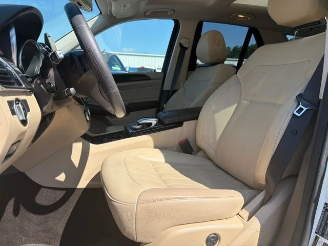 Used 2018 White Mercedes-Benz GLE 350 image 11