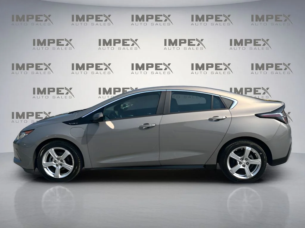 Used 2017 Gray Chevrolet LT image 2