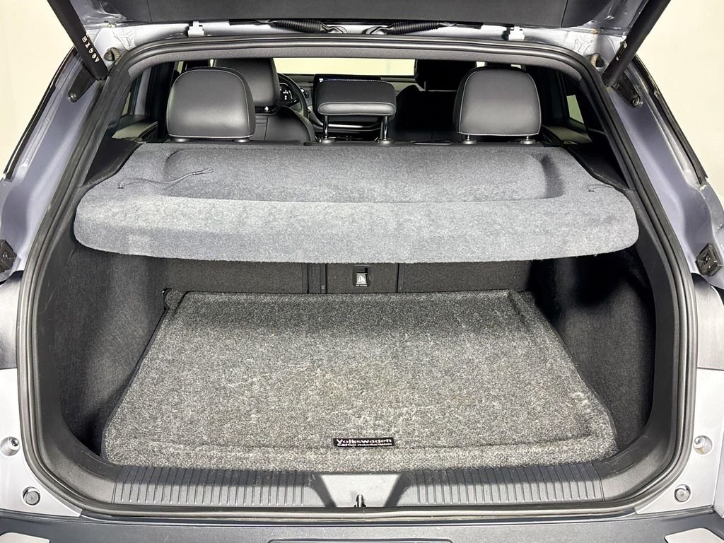 Certified Used 2023 Silver Mist Metallic Volkswagen Pro S image 23