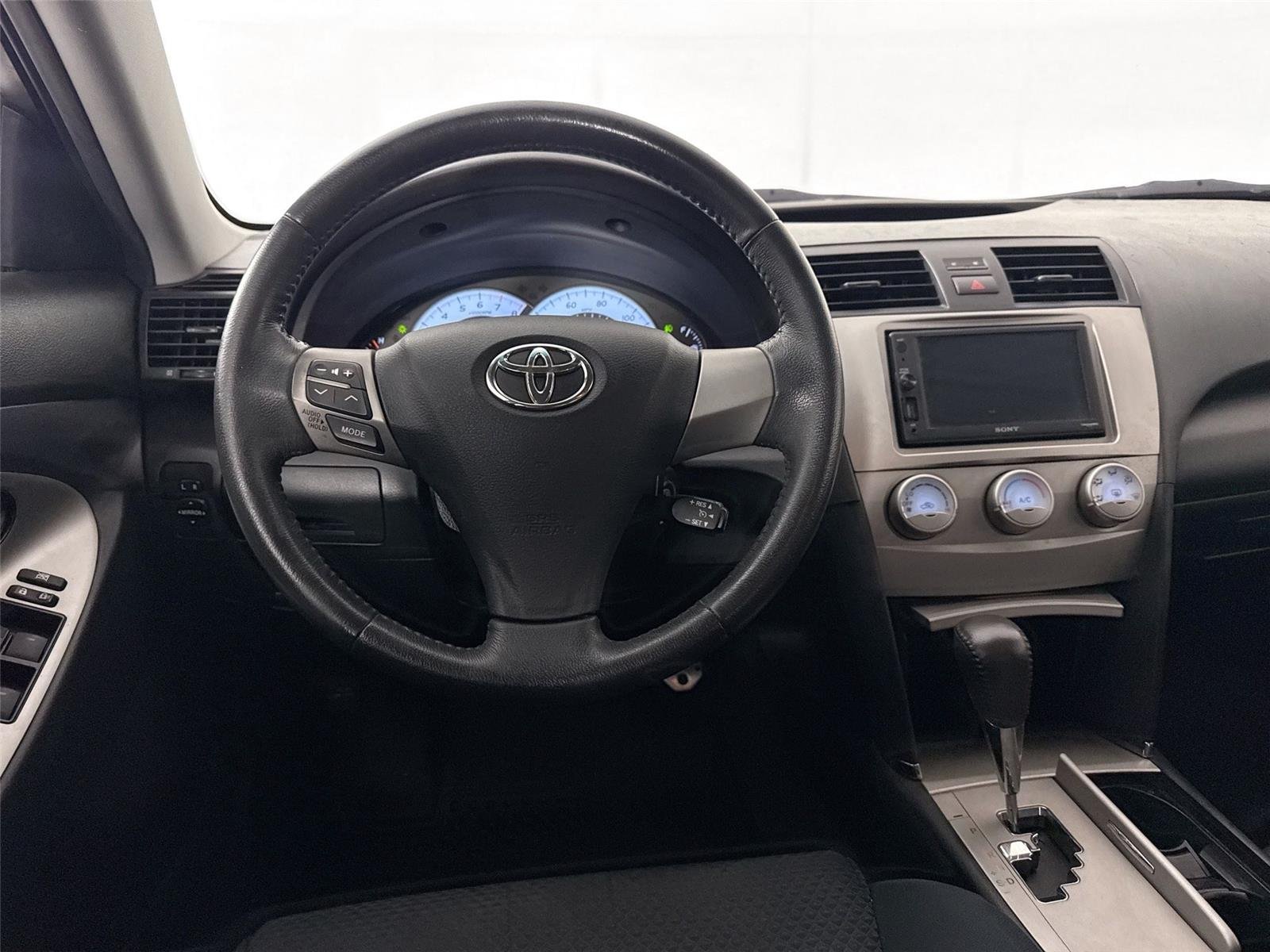 Used 2011 Super White Toyota SE image 27
