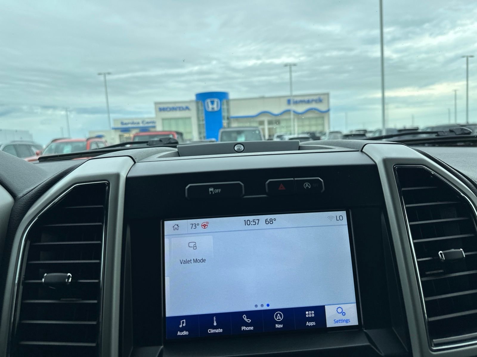 Used 2019 Gray Ford Lariat image 66
