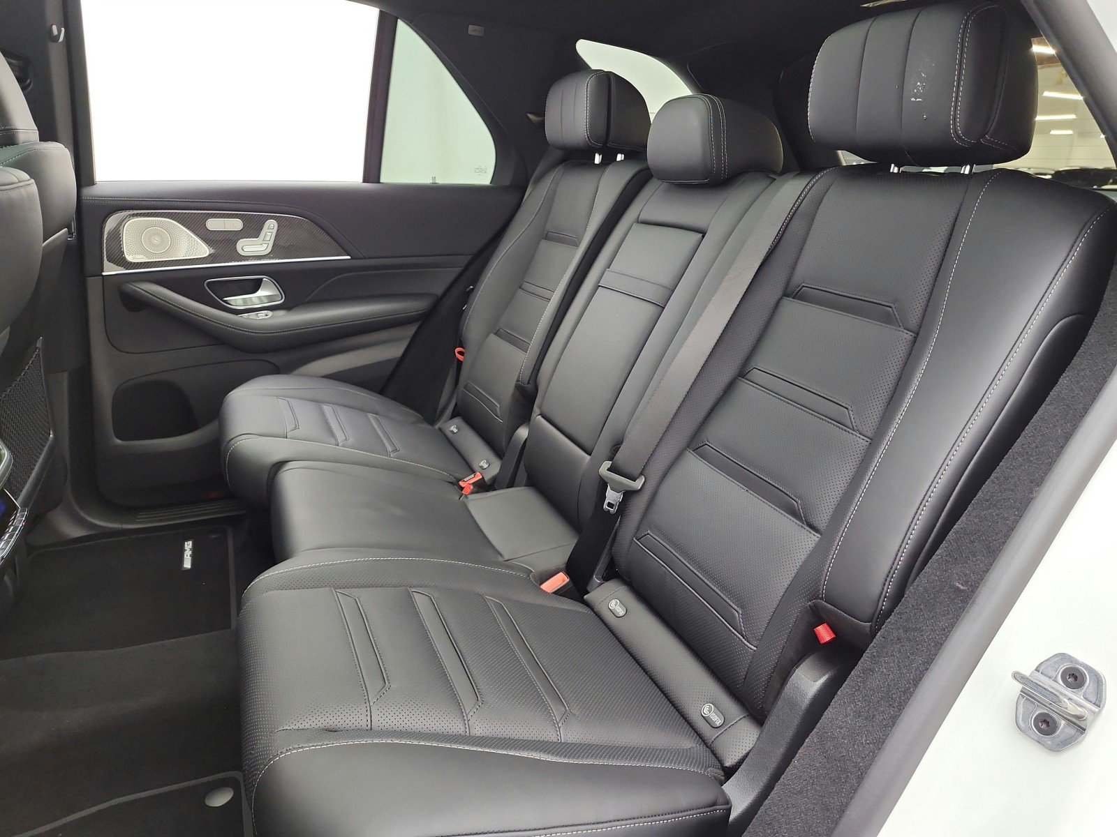 New 2027 Polar White Mercedes-Benz AMG® GLE 53e 4MATIC+ SUV image 11