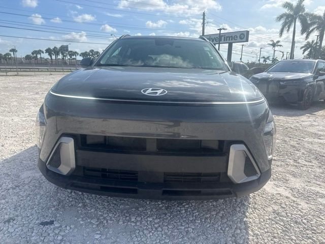Used 2025 Gray Hyundai SEL image 2
