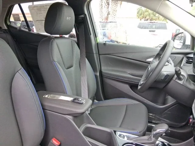 2026 Buick Encore GX Sport Touring - Photo 17
