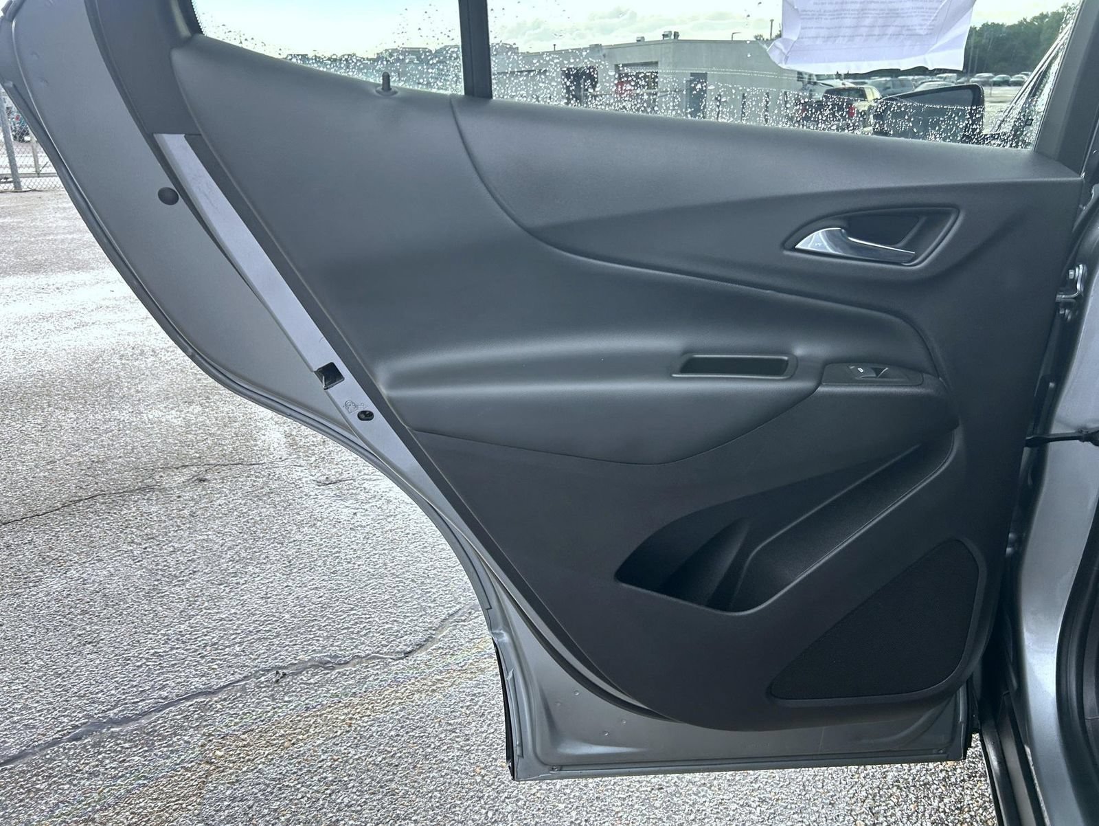 Used 2024 Sterling Gray Metallic Chevrolet LT image 18