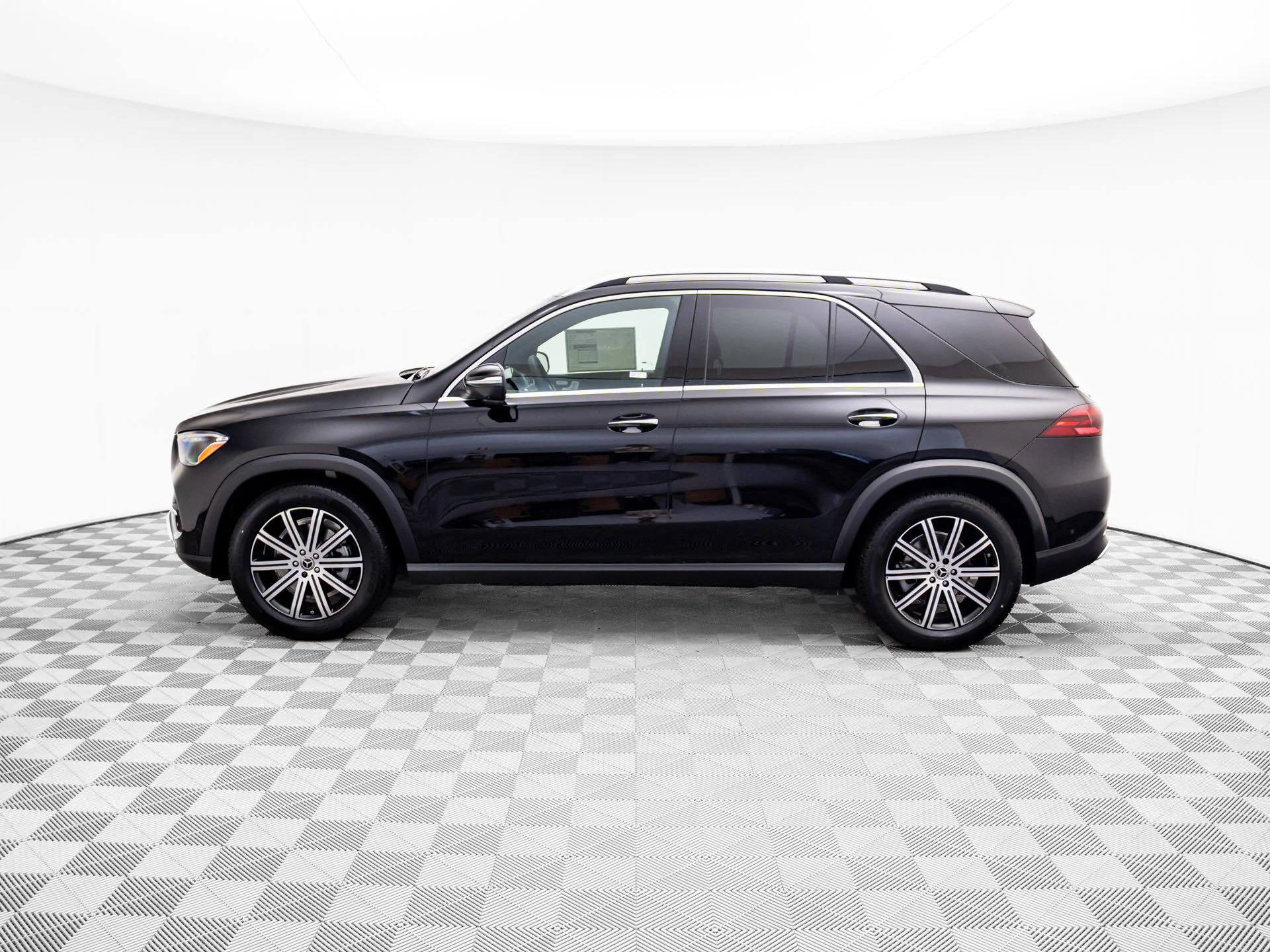 New 2026 Black Mercedes-Benz GLE 350 image 2