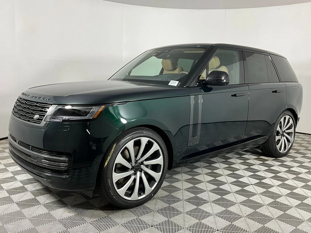 2026 Land Rover Range Rover 4.4 SE SWB's photo