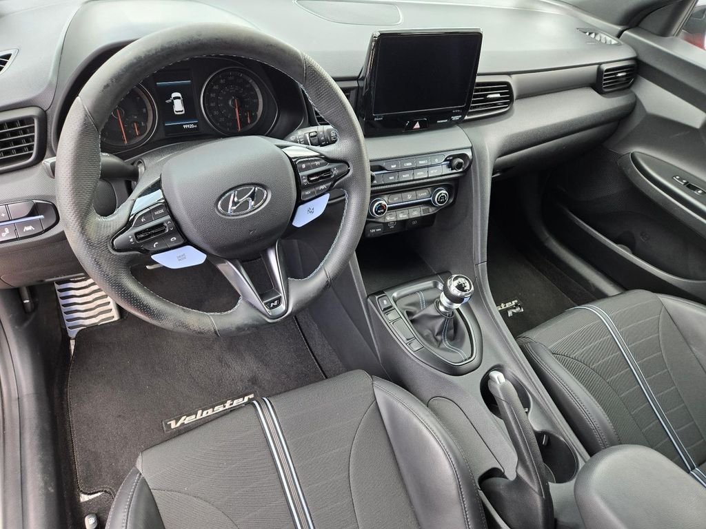 2022 Hyundai Veloster N - Photo 20