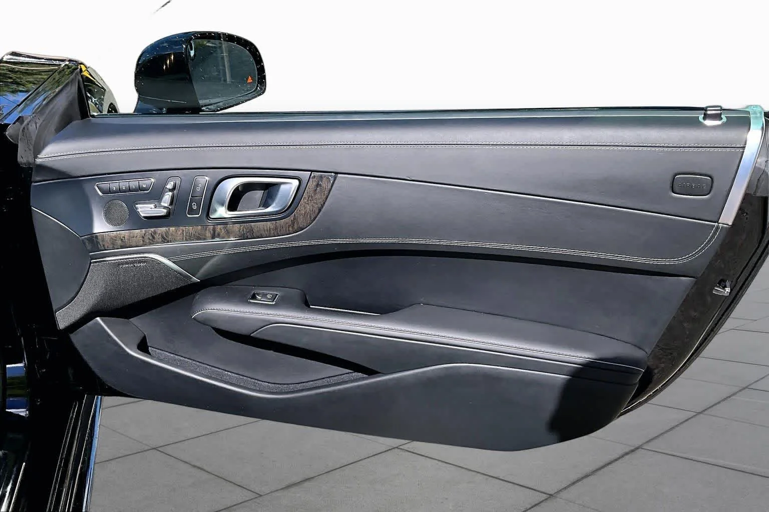 Used 2018 Black Mercedes-Benz SL 550 image 20