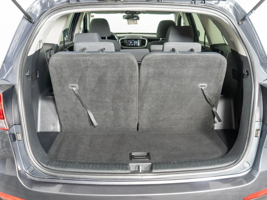 Used 2020 Gray Kia LX image 27