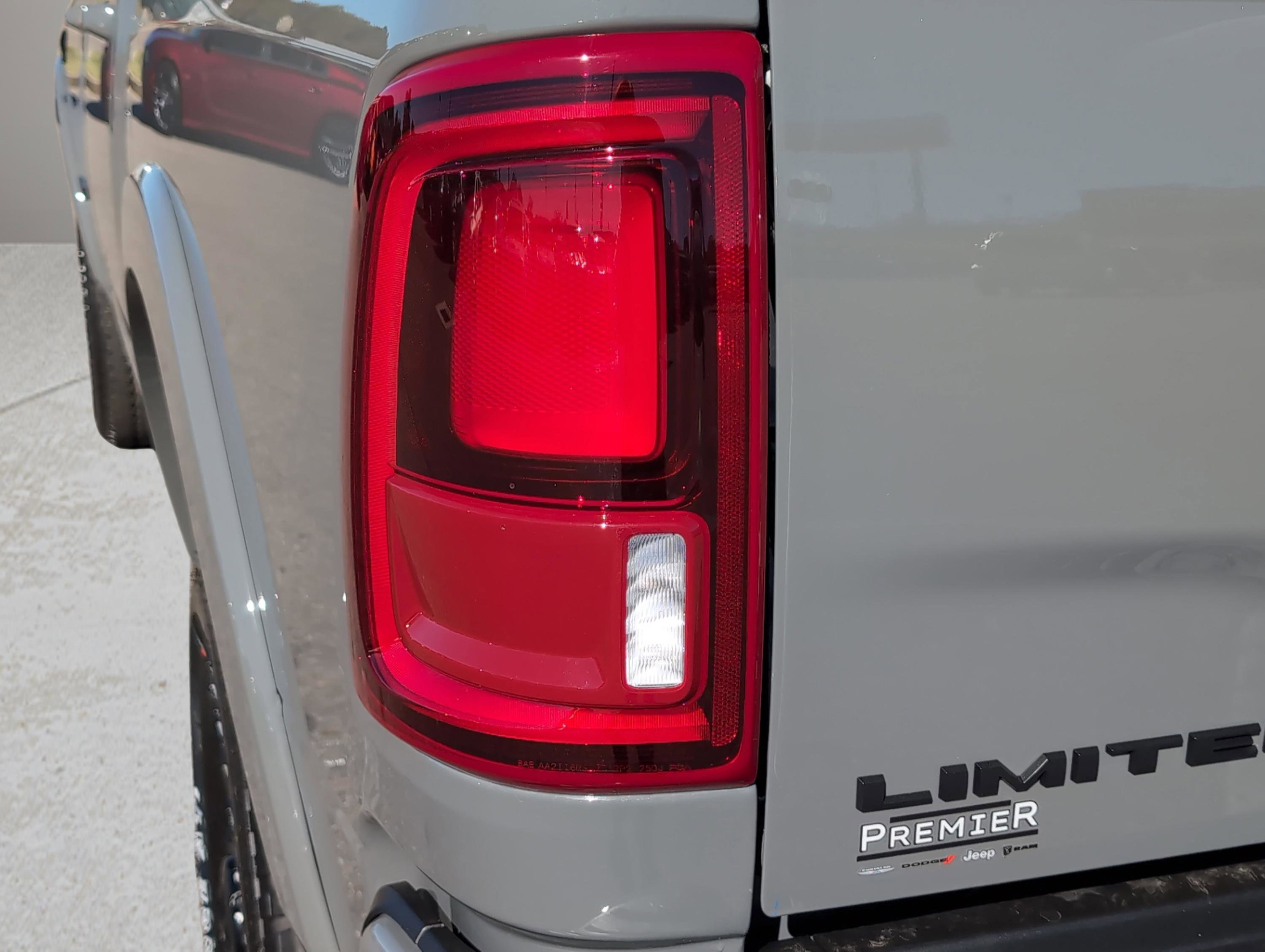 New 2026 Ceramic Gray Clearcoat Ram Limited image 9