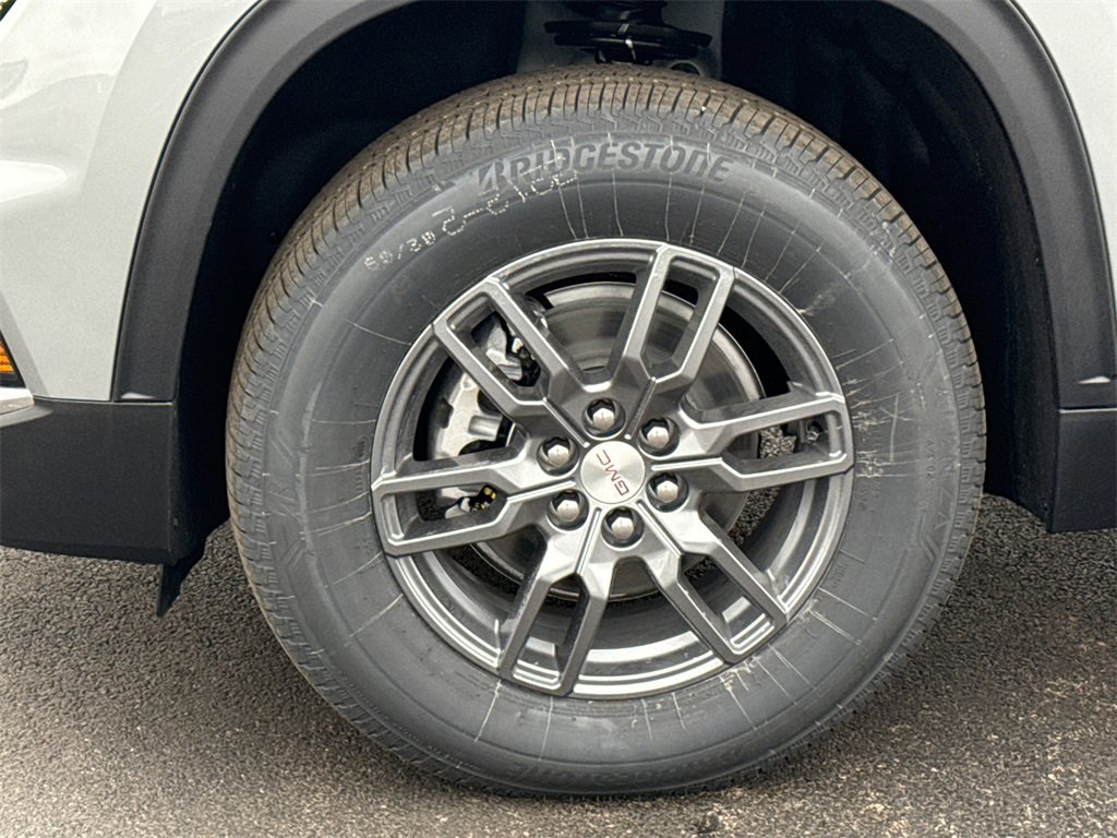 2026 GMC ACADIA - Image 10