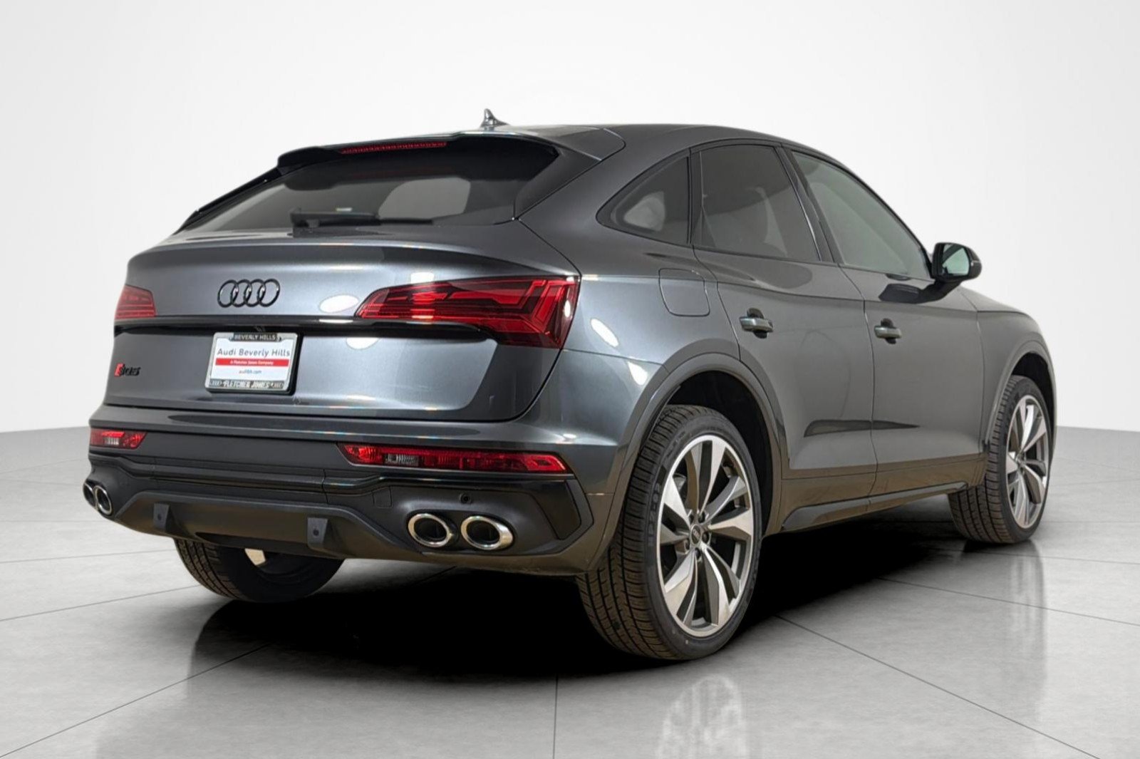 Used 2023 Daytona Gray Pearl Effect Audi Premium Plus 3.0 TFSI quattro image 5