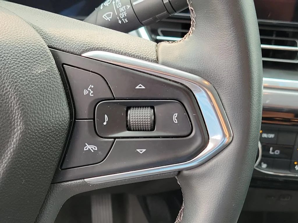 Used 2024 Cacti Green Chevrolet ACTIV image 11
