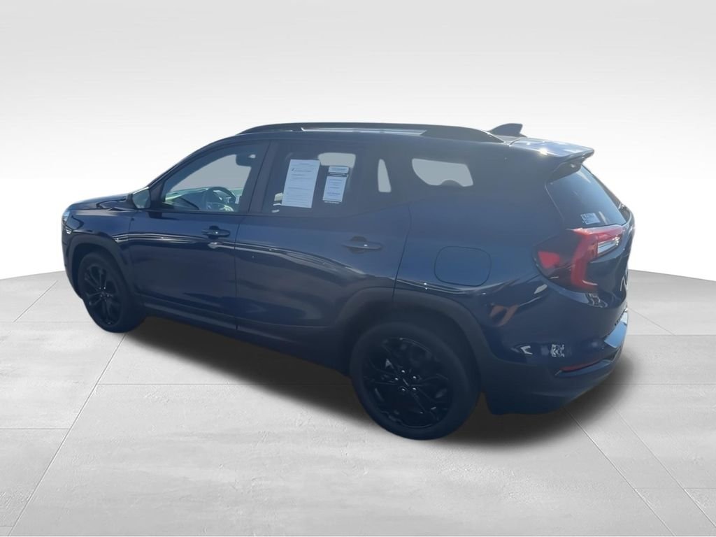 Used 2022 Blue GMC SLE image 8