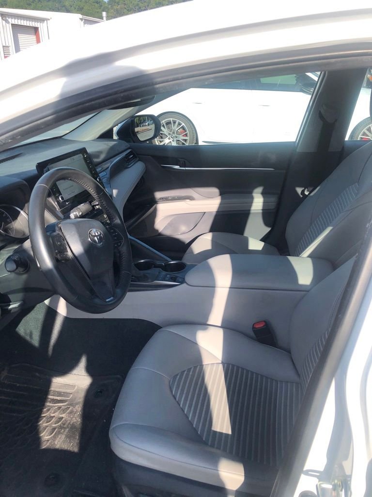 Used 2024 White Toyota SE image 5