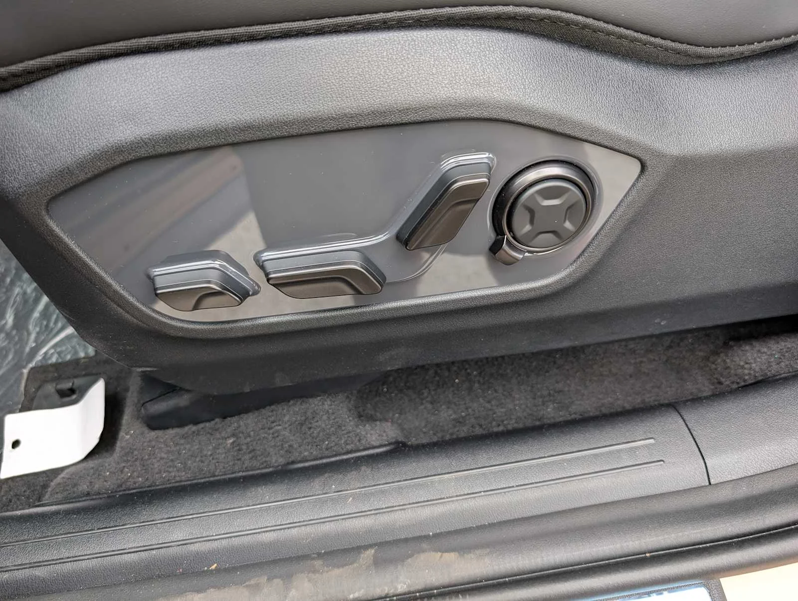 New 2027 Terrain Brown Matte Kia X-Line SX-Prestige image 34