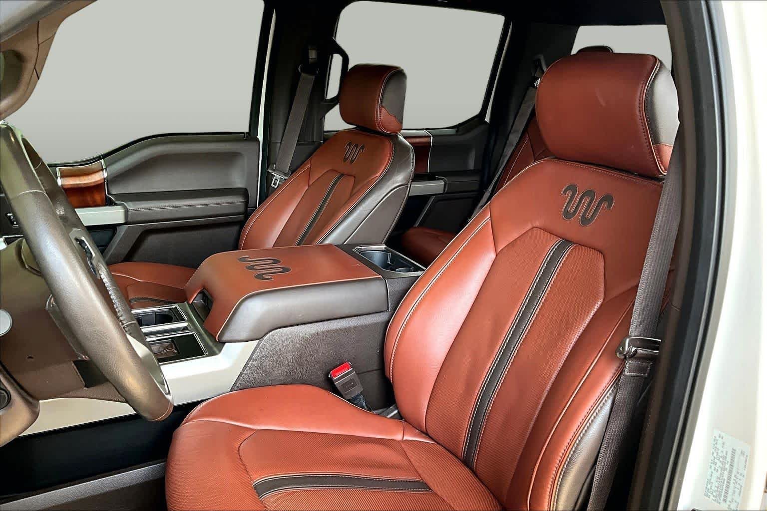 Used 2018 White Platinum Metallic Tri-Coat Ford King Ranch image 8
