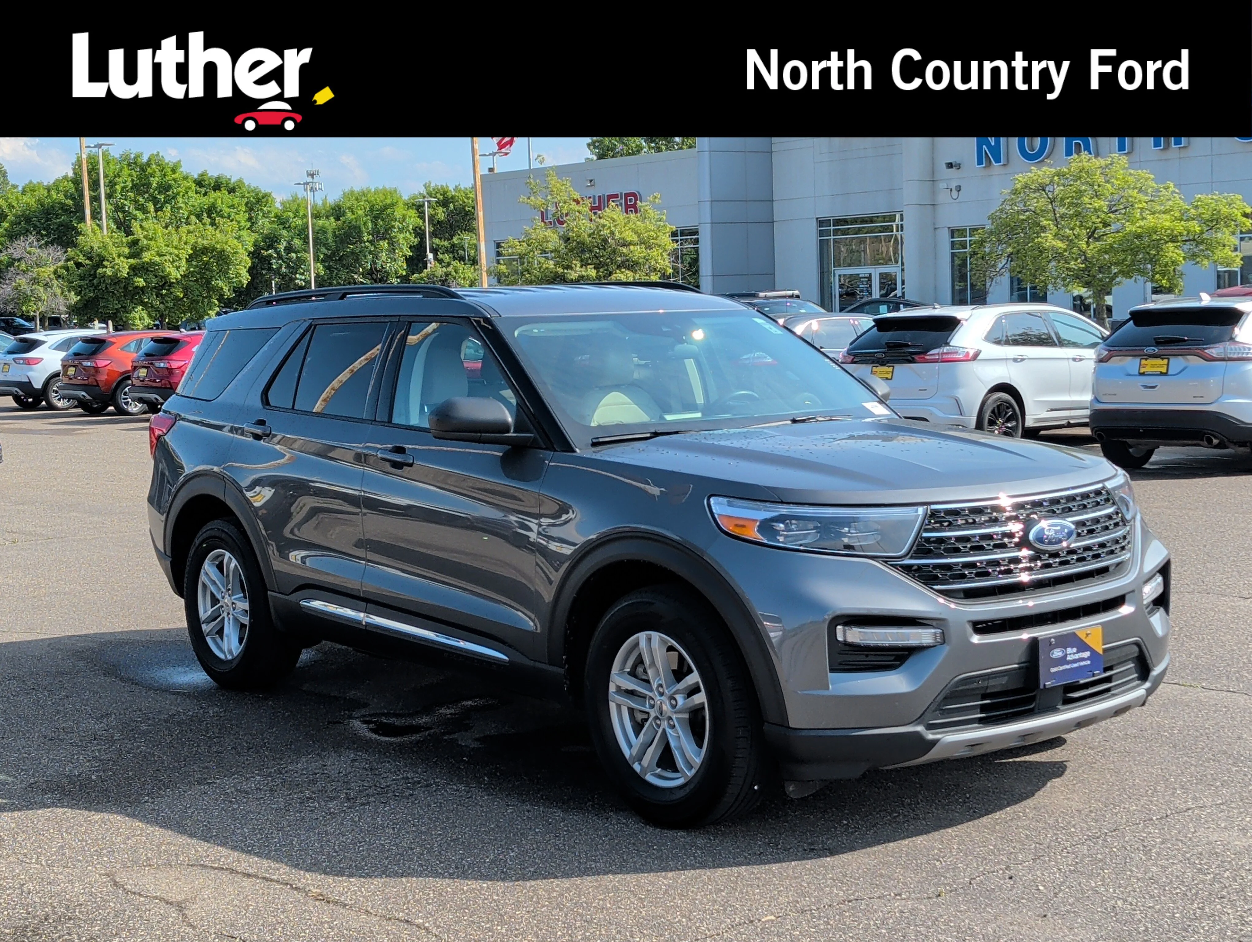 2023 Ford Explorer XLT 4WD's photo