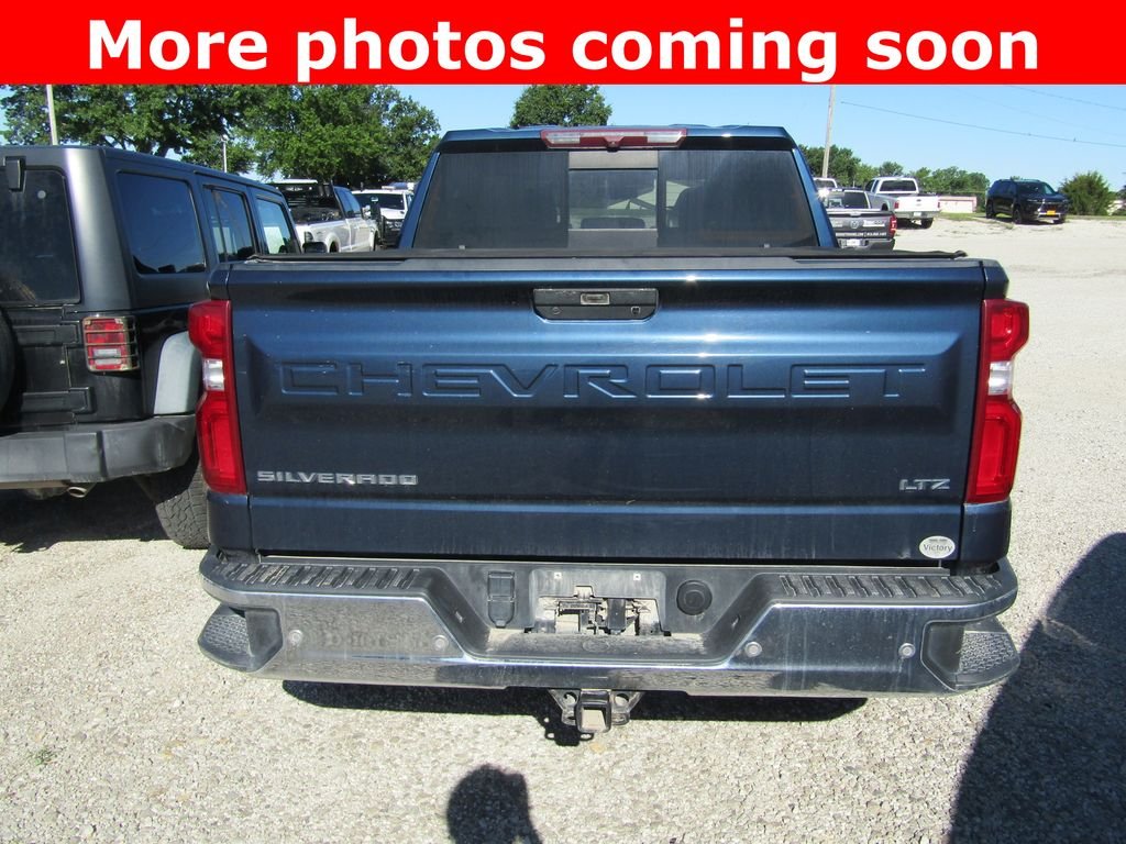Used 2020 Blue Chevrolet LTZ image 4