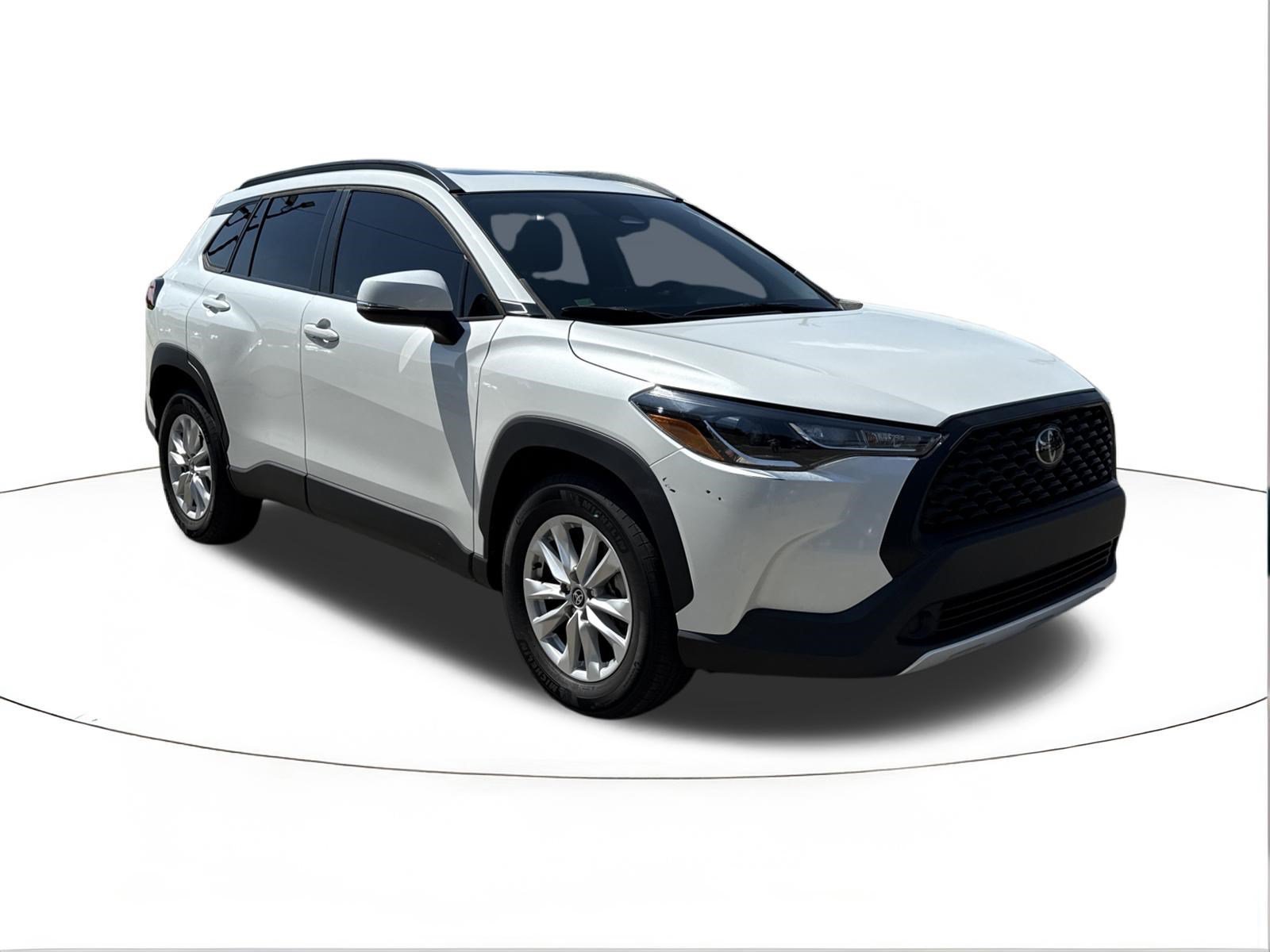 2023 Toyota Corolla Cross LE FWD's photo