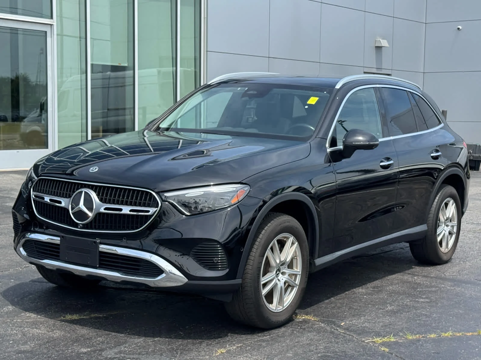 Used 2023 Black Mercedes-Benz GLC 300 image 4