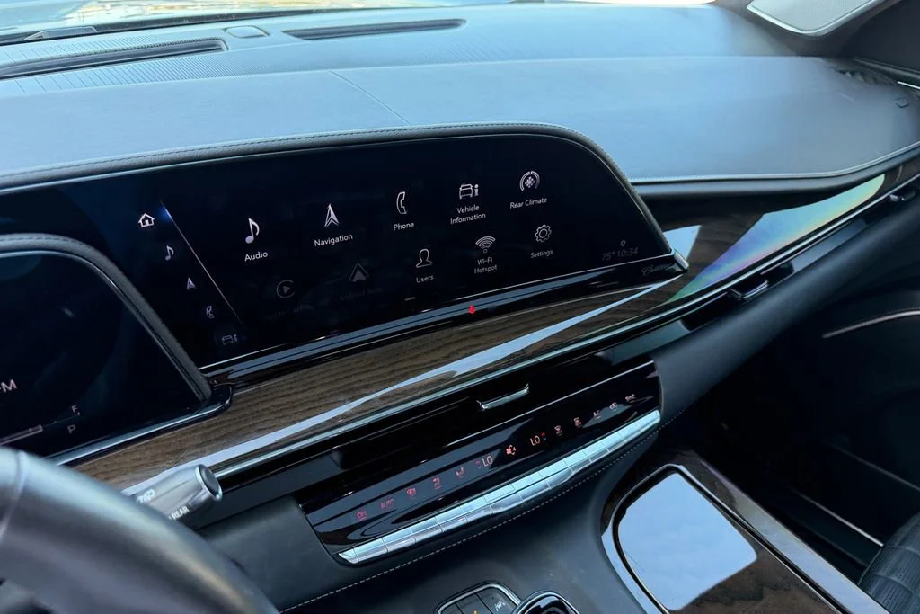 Used 2024 Argent Silver Metallic Cadillac Sport Platinum image 19