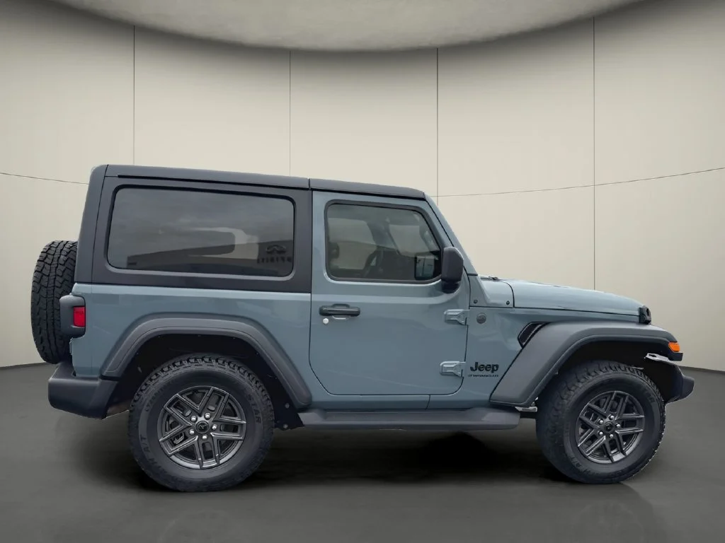 Used 2025 Gray Jeep Sport S image 9