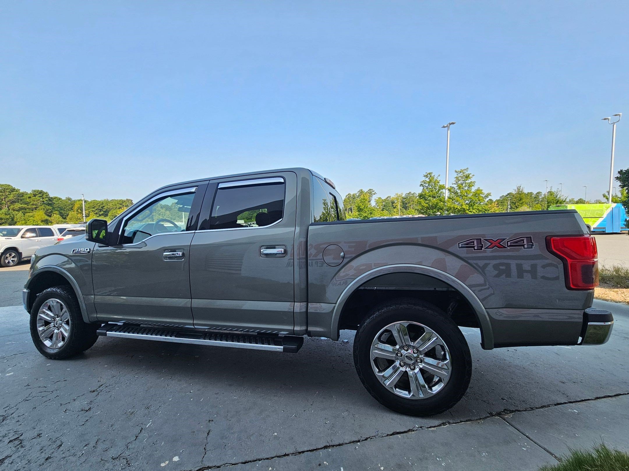 Used 2019 Silver Spruce Metallic Ford LARIAT image 5