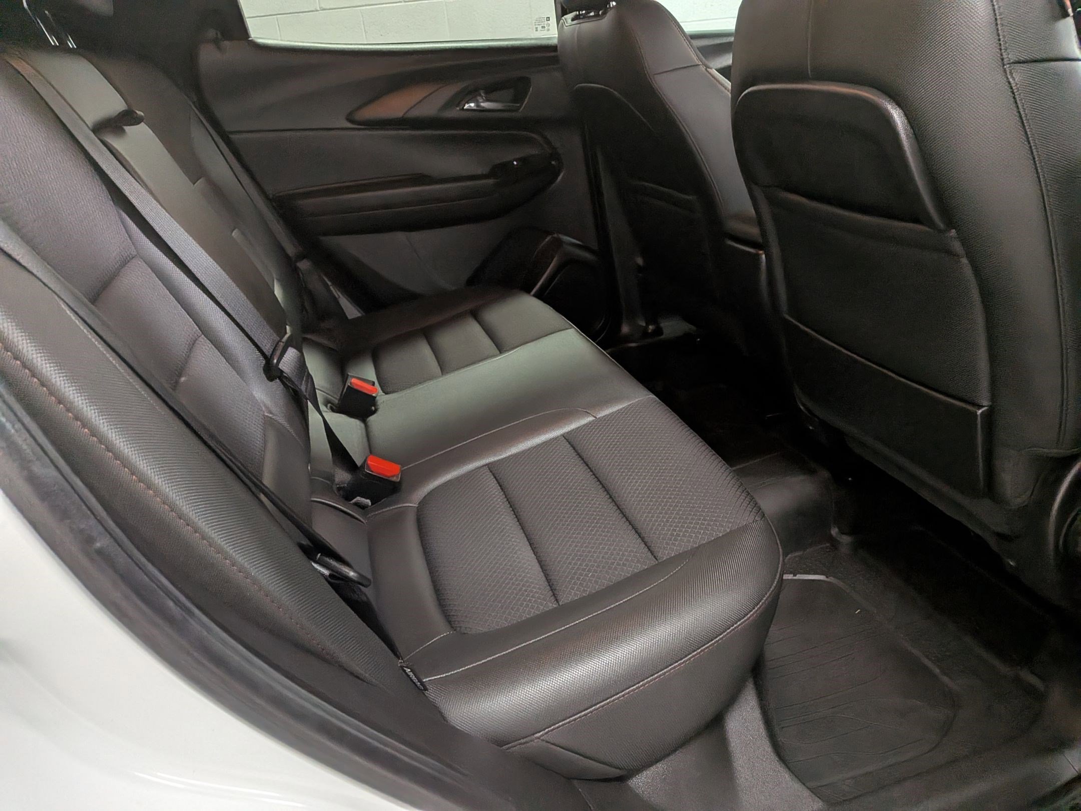 Used 2023 Summit White Chevrolet RS image 29