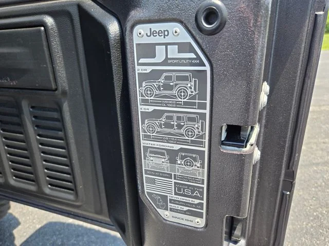 Used 2020 Gray Jeep Unlimited Rubicon image 17