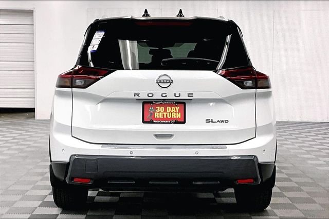 2025 Nissan Rogue SL - Photo 4