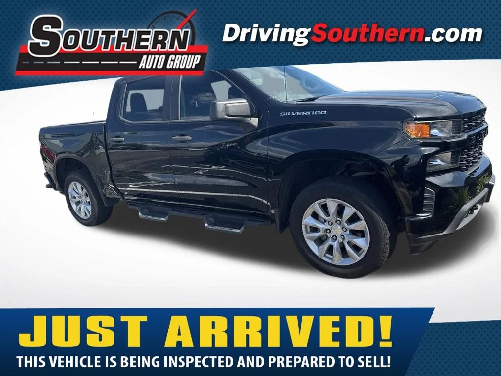 Used 2020 Black Chevrolet Custom image 1