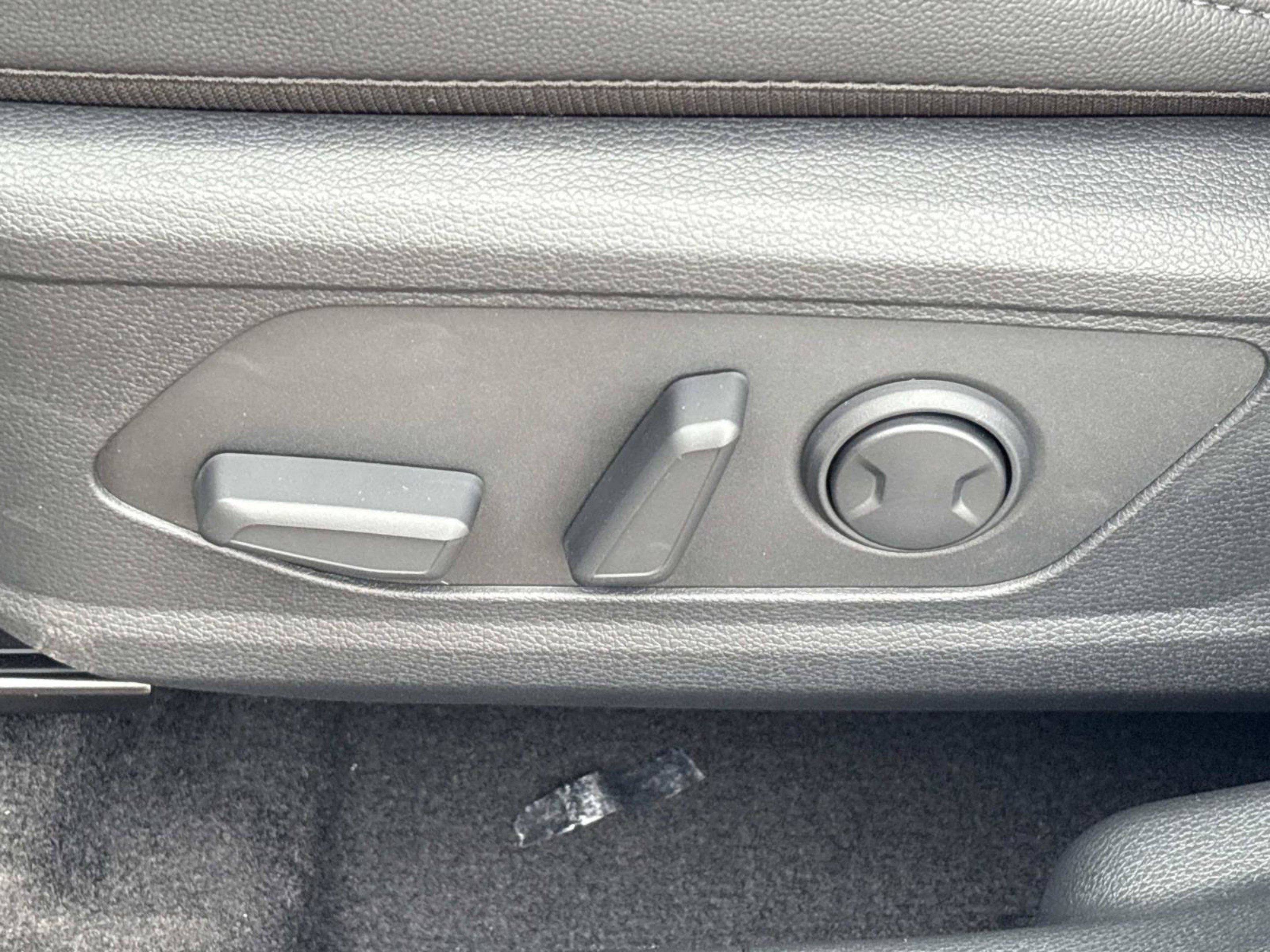 New 2027 Gravity Gray Kia X-Line image 20