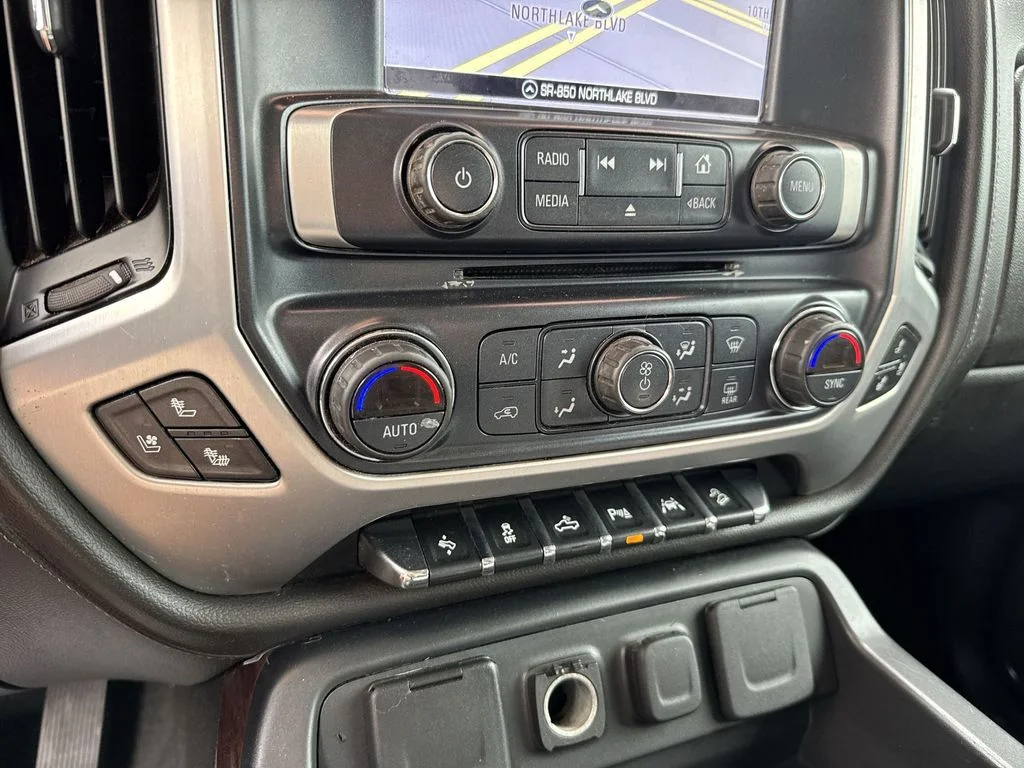 Used 2018 Blue Metallic GMC SLT image 51