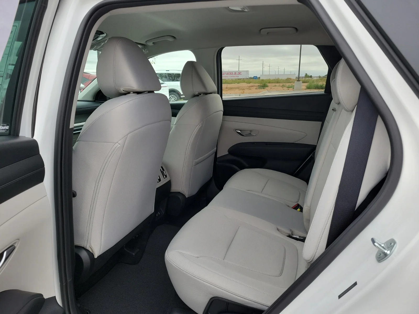New 2026 Serenity White Hyundai SEL 4dr Front-Wheel Drive image 9