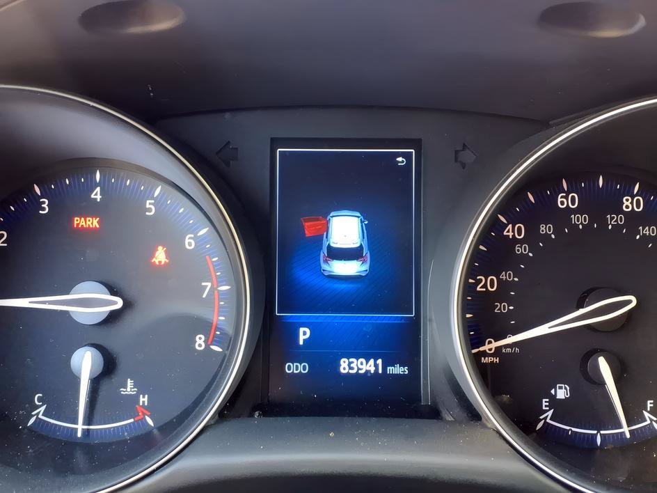 Used 2018 Blizzard Pearl Toyota XLE image 25