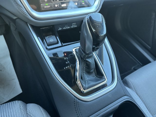Used 2025 White Subaru Premium image 29