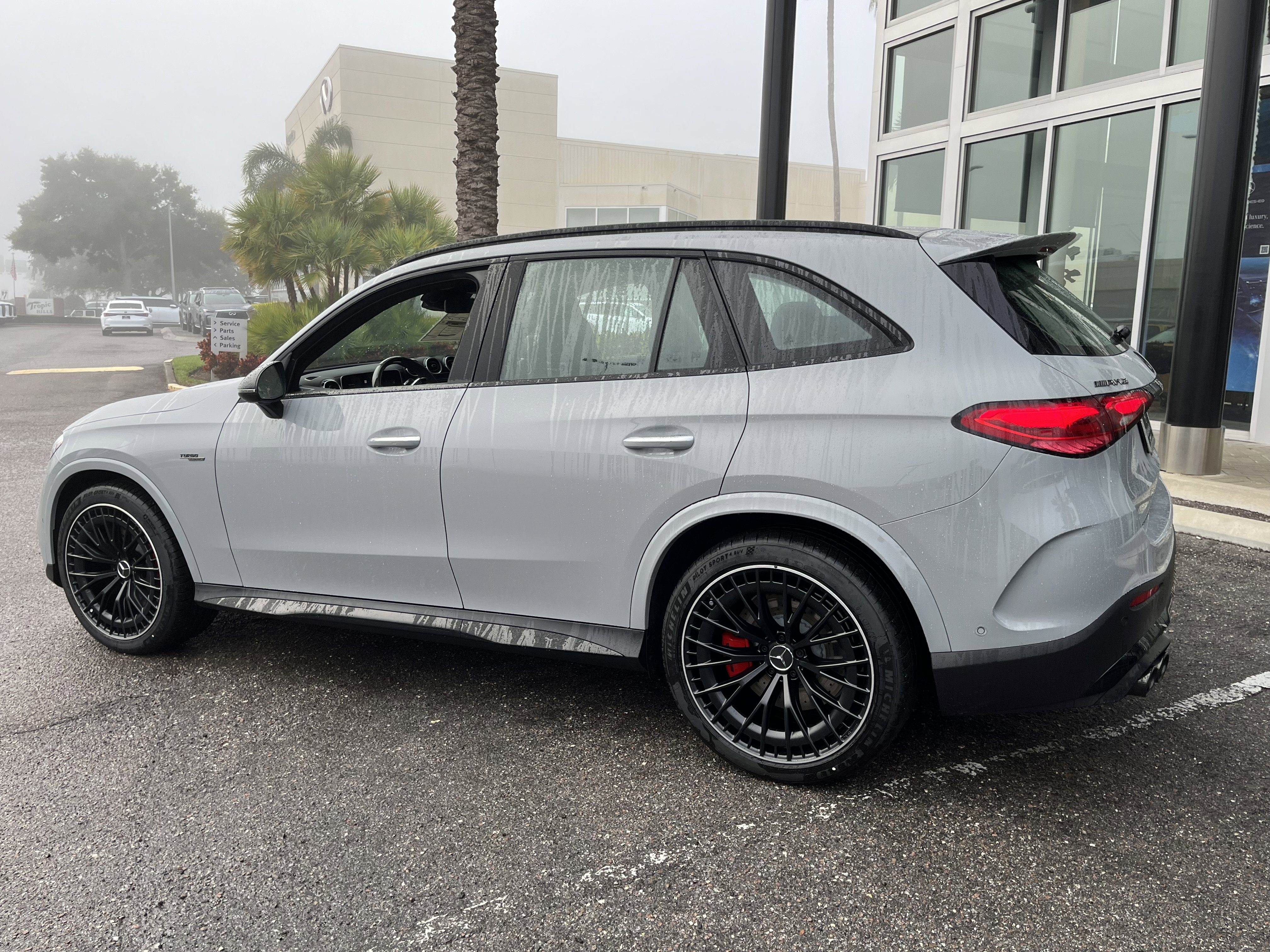New 2026 MANUFAKTUR Alpine Grey Mercedes-Benz AMG® GLC 43 image 4