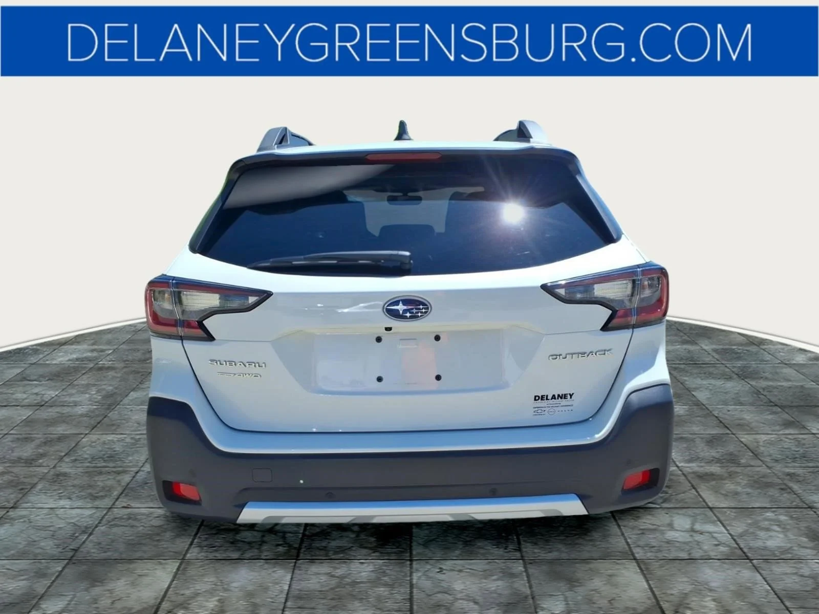 Used 2024 Crystal White Pearl Whc Subaru Limited image 4