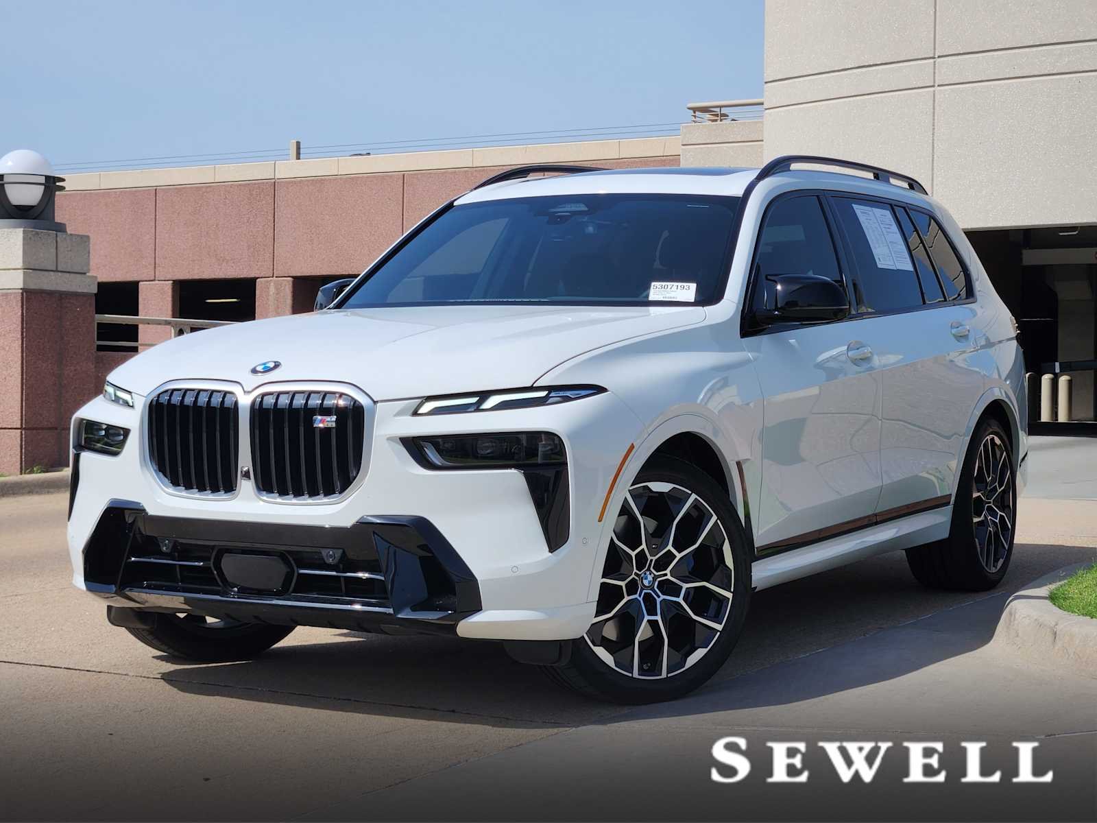 2025 BMW X7