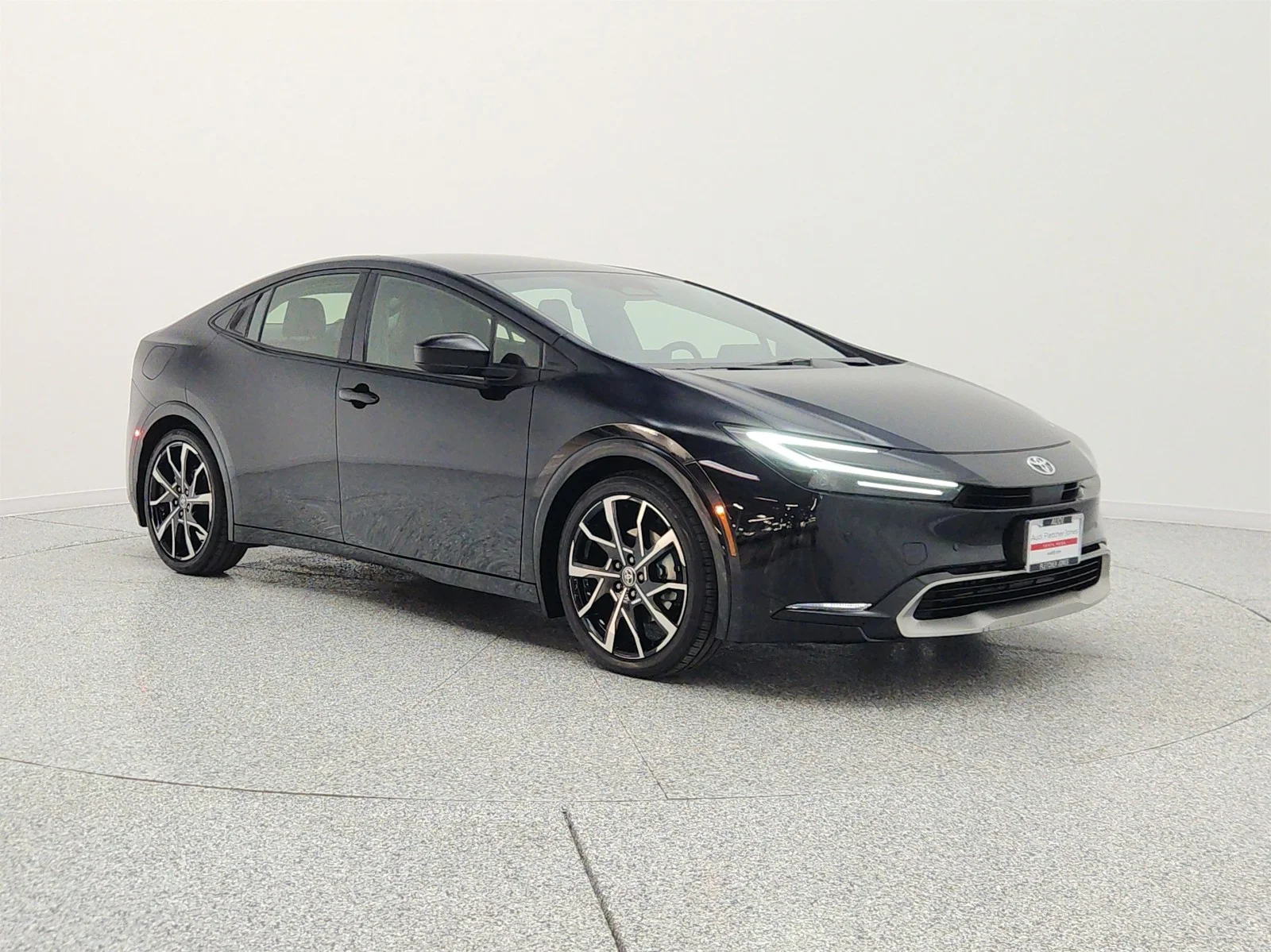 Used 2025 Midnight Black Metallic Toyota XSE image 3