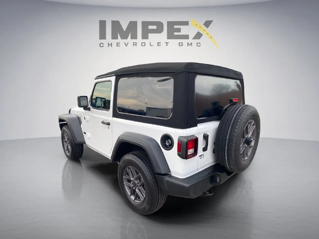 Used 2024 White Jeep Sport S image 3