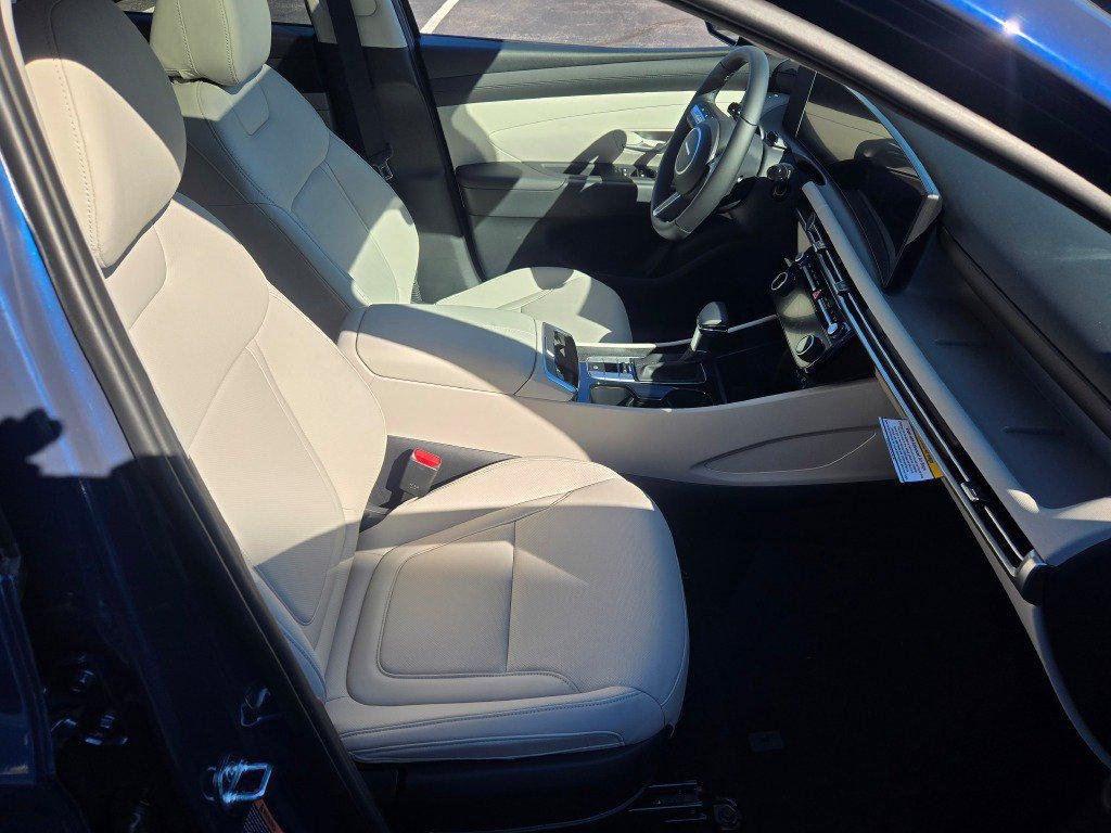 New 2026 Blue Hyundai SEL Premium AWD image 5