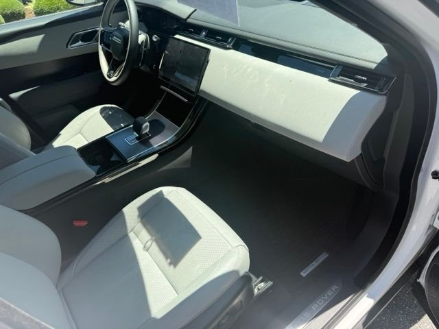 Certified Used 2026 White Land Rover Dynamic SE image 41