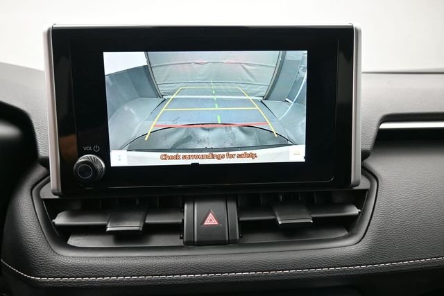 Used 2025 White Toyota XLE image 28